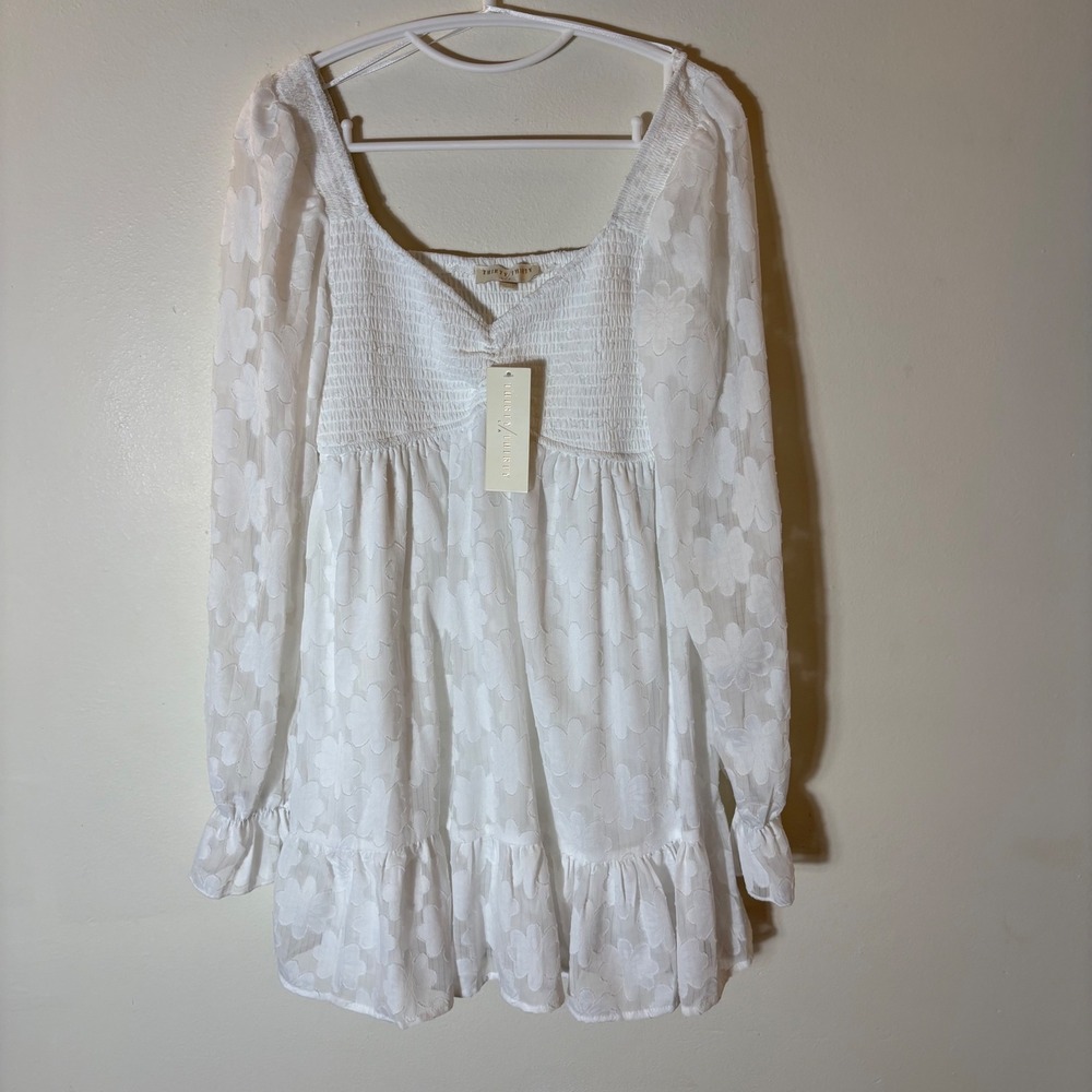 THIRTY THIRTY White Floral Smocked Babydoll Mini Dress Large‎ NWT